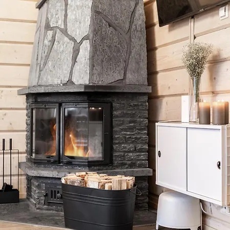 Bear Den By Hilla לוי