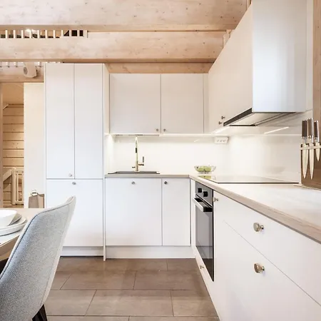 Bear Den By Hilla レヴィ