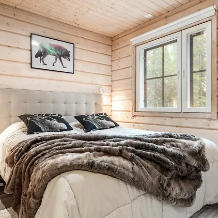 Bear Den By Hilla *