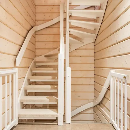 Bear Den By Hilla דירה *