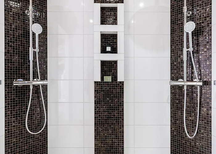 Bear Den By Hilla Levi